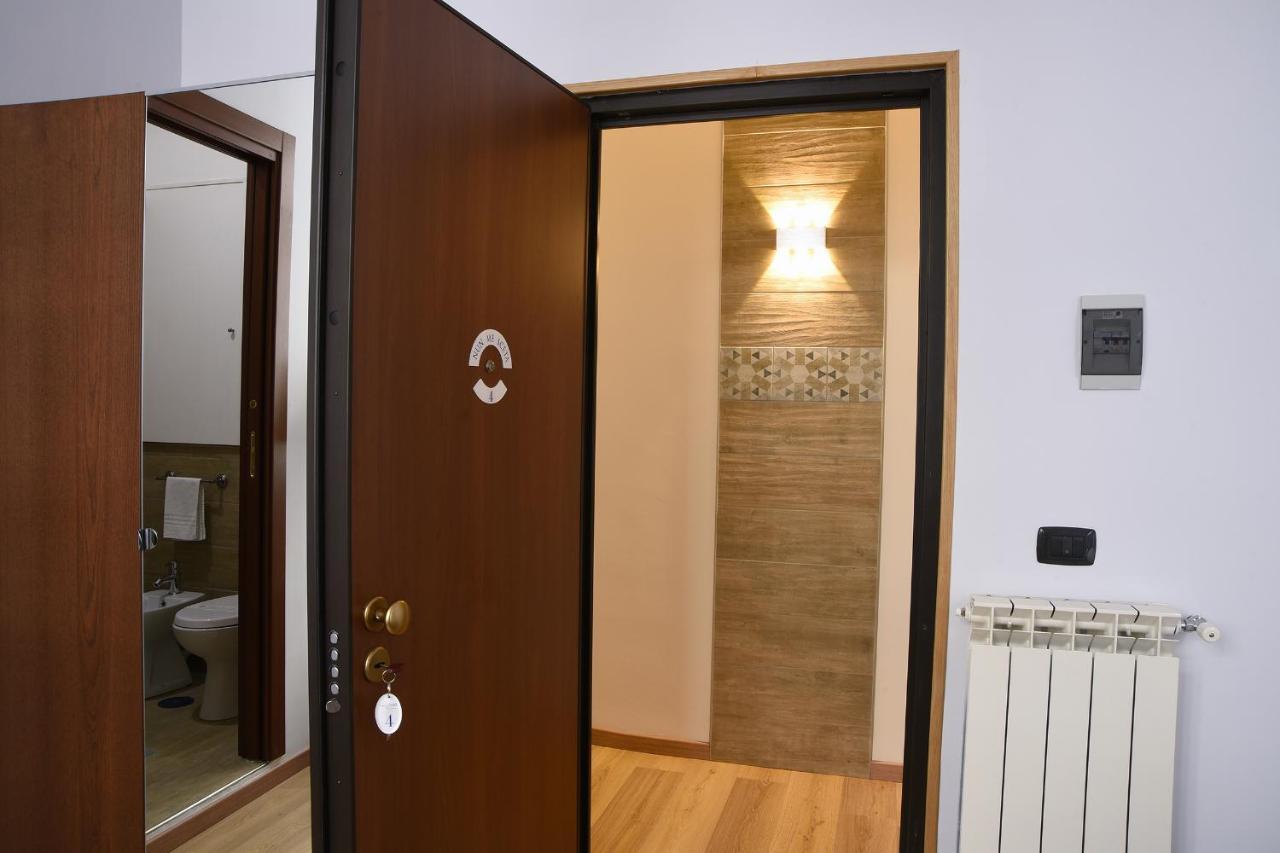 La Dimora Luca Giordano Bed & Breakfast Наполи Екстериор снимка