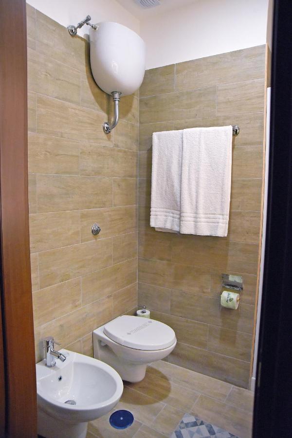 La Dimora Luca Giordano Bed & Breakfast Наполи Екстериор снимка